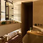 Hotel 1