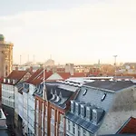 Hotel 1