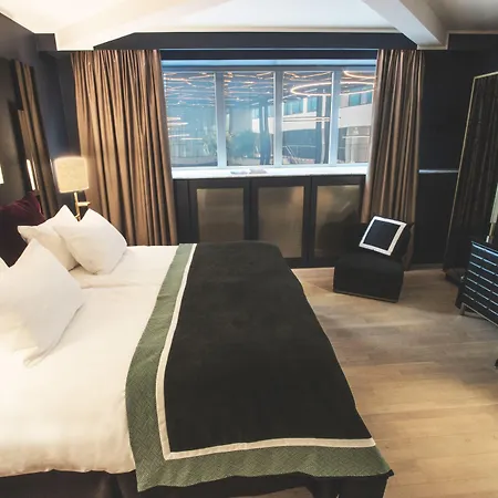 1 Ξενοδοχείο 5*