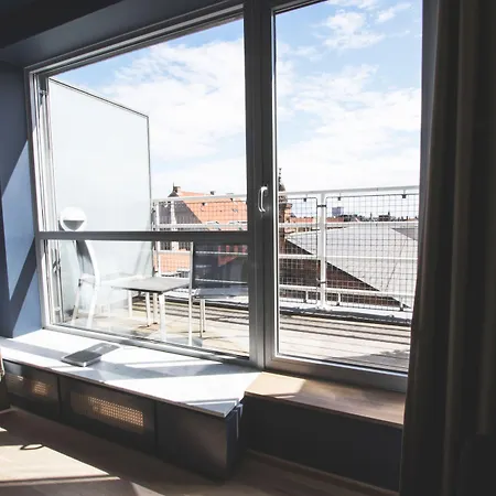 1 Hotel 5*